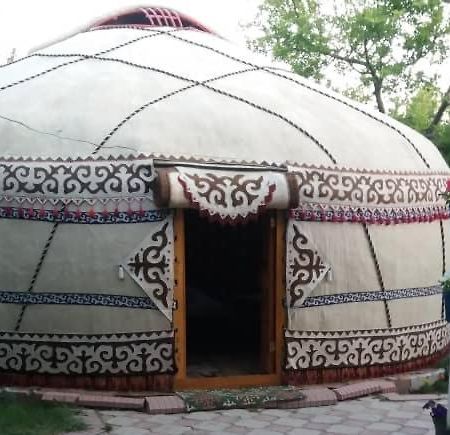 Guesthouse Kishimzhan Talas Exterior photo