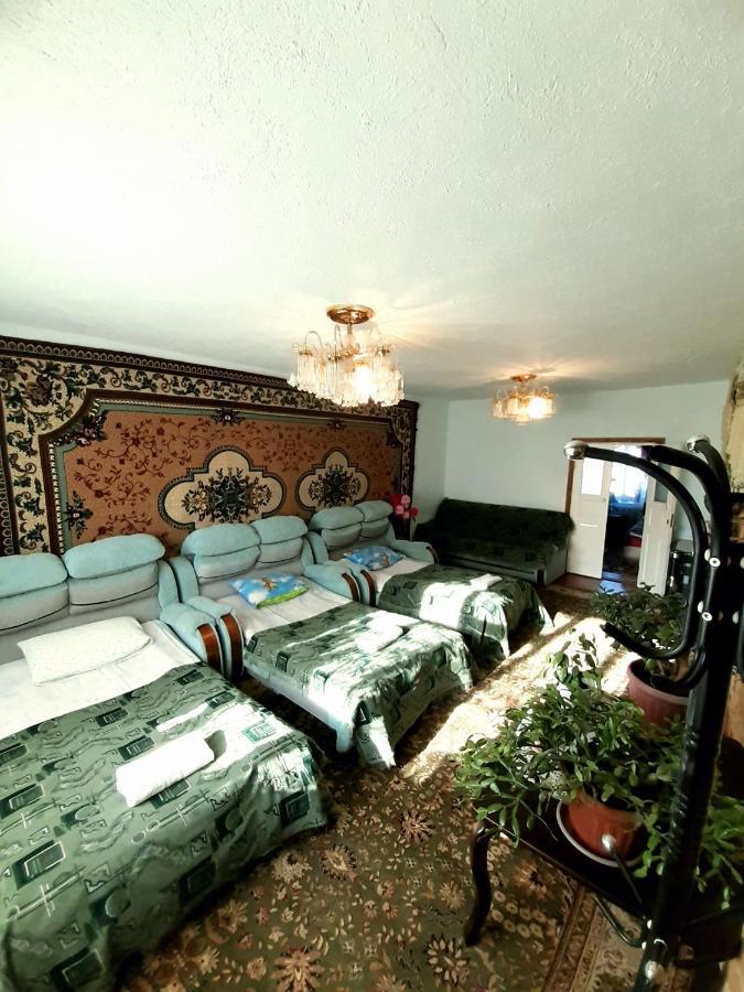 Guesthouse Kishimzhan Talas Exterior photo